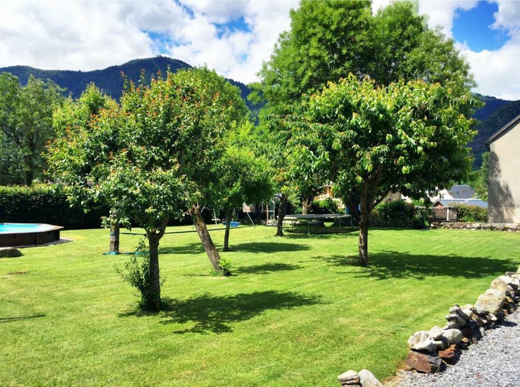 Bed and Breakfast Papilio à Montauban-de-Luchon Extérieur photo