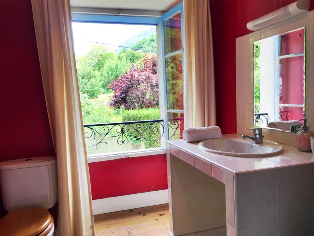 Bed and Breakfast Papilio à Montauban-de-Luchon Extérieur photo